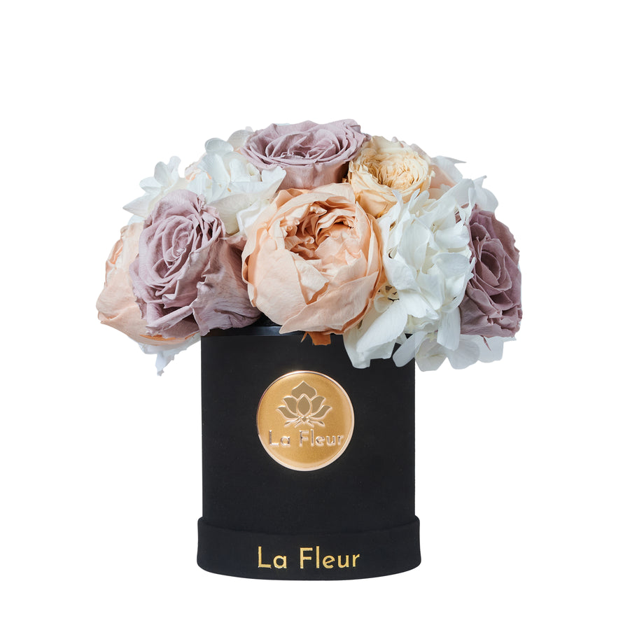 Jardin Super Petite Dome - Blush by La Fleur Lifetime Flowers